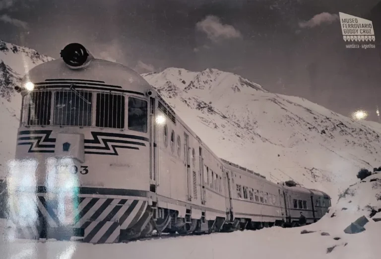 Museo Ferroviario de Godoy Cruz: Un viaje nostálgico por la historia ferroviaria de Mendoza